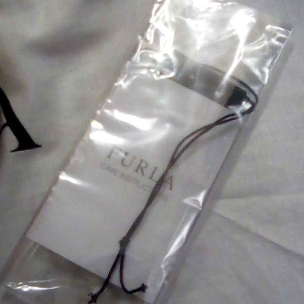 Furla rare Papaya Wicker Redish Orange Like New Dust bag Tags Care Card Included - Picture 2 of 11